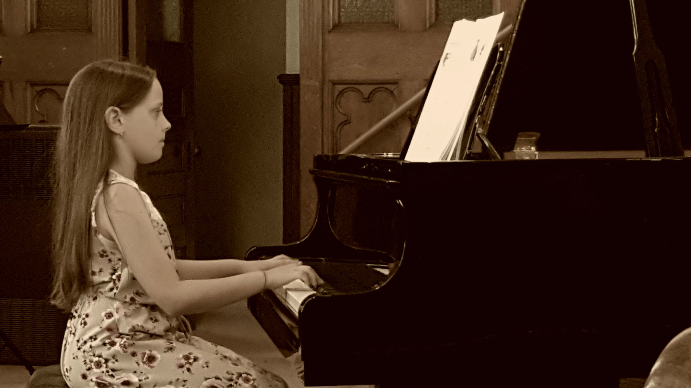 Studio photo of Elizabeth Roelands
